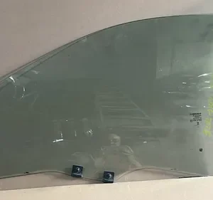 Cristal Puerta Delantera Derecha Nissan Versa 2012-2019