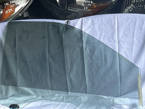 Cristal Puerta Delantera Derecha Nissan Versa 2012-2019