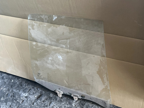 Cristal Puerta Trasera Izquierda Nissan Tsuru 1992-2017 - Image 2
