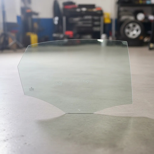 Cristal Puerta Trasera Derecha Volkswagen Vento 2014-2022 - Image 4
